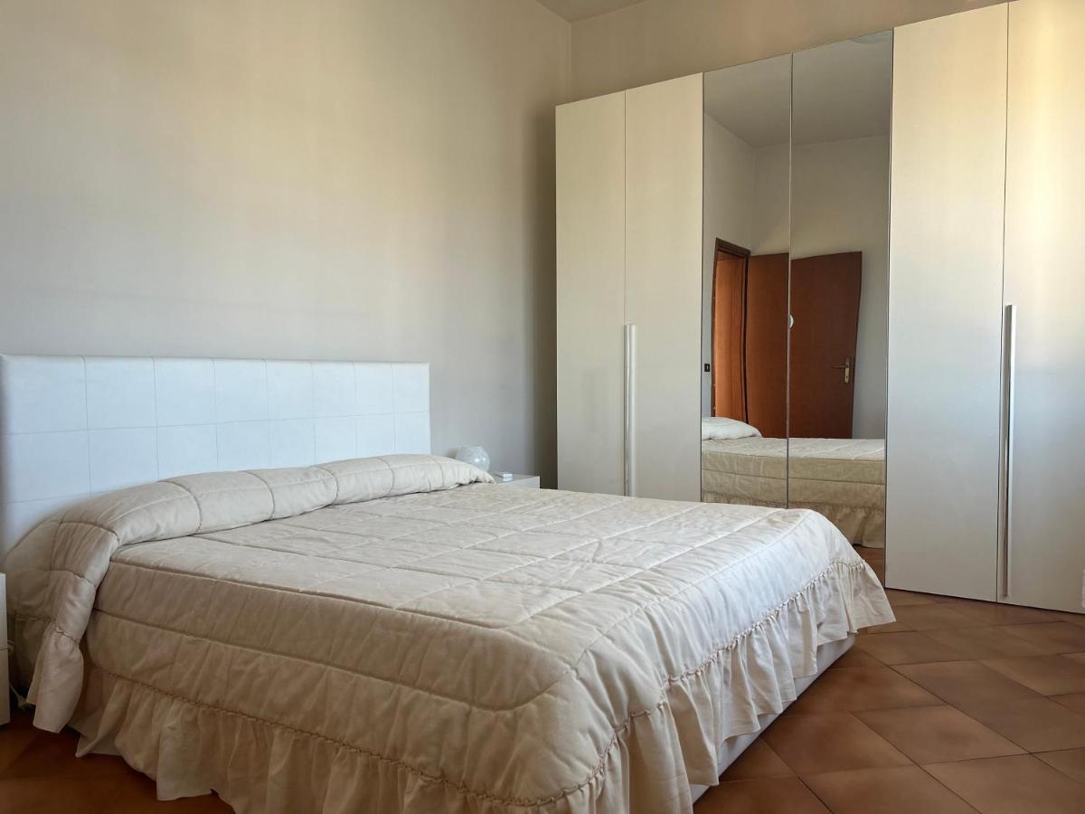 Albi'S House,Terrazza ,Wi-Fi, Parcheggio, Ac Apartment Lucca Luaran gambar