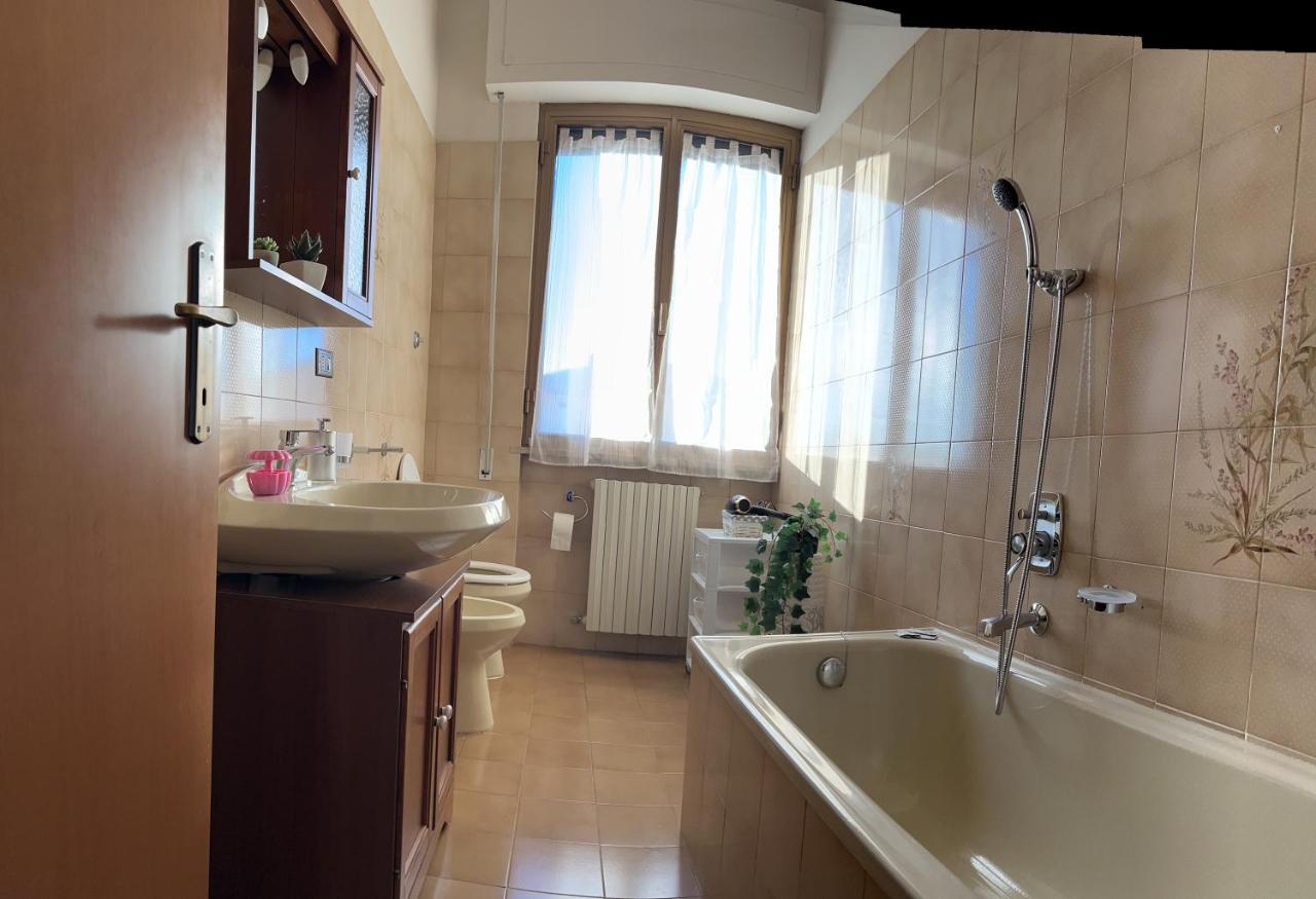 Albi'S House,Terrazza ,Wi-Fi, Parcheggio, Ac Apartment Lucca Luaran gambar