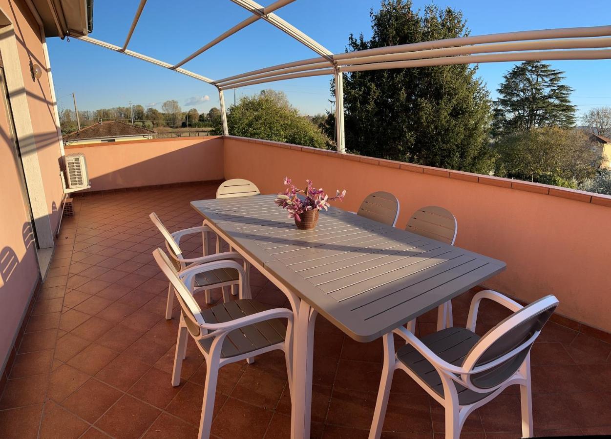 Albi'S House,Terrazza ,Wi-Fi, Parcheggio, Ac Apartment Lucca Luaran gambar