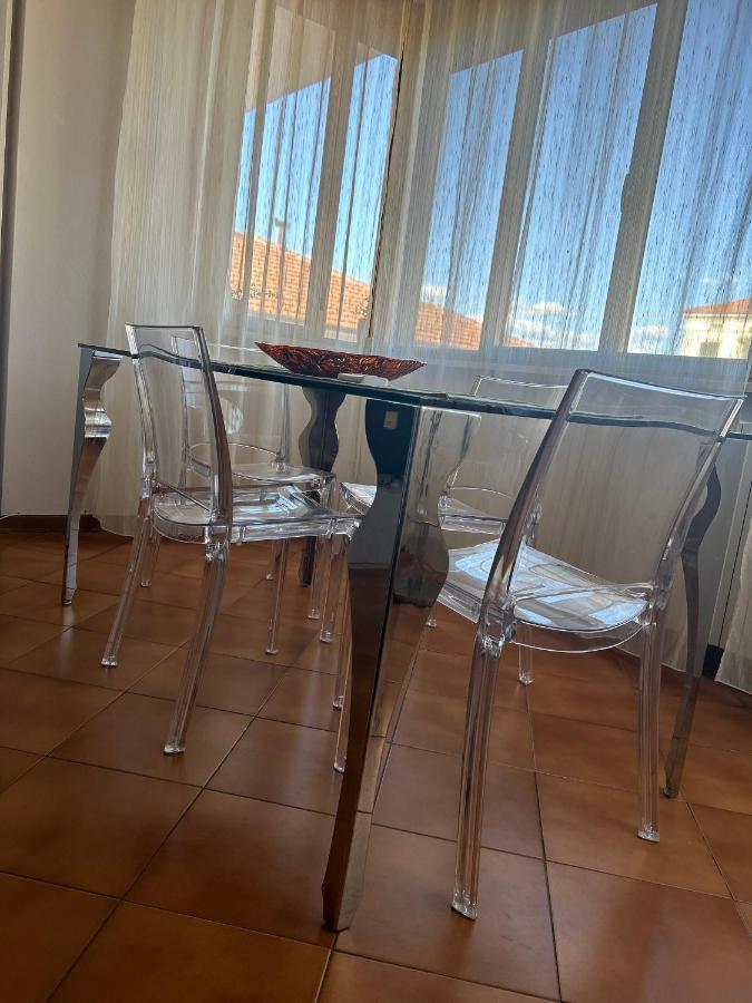 Albi'S House,Terrazza ,Wi-Fi, Parcheggio, Ac Apartment Lucca Luaran gambar