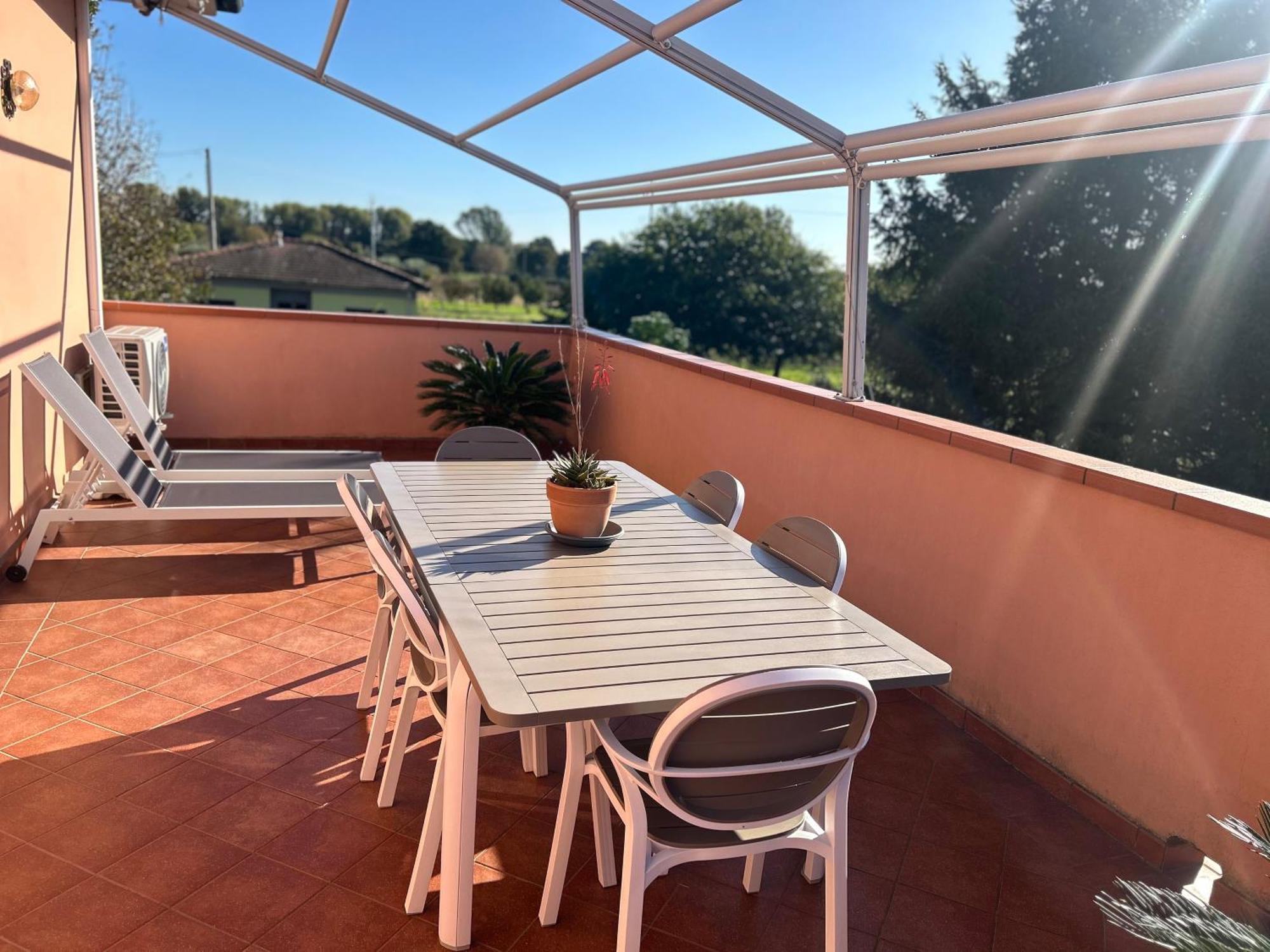 Albi'S House,Terrazza ,Wi-Fi, Parcheggio, Ac Apartment Lucca Luaran gambar